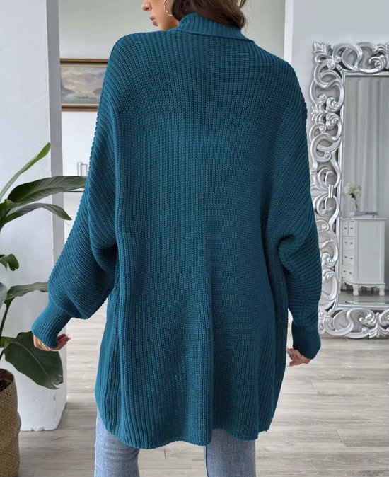 Beautiful ribbed knitted cardigan - Warm and comfortable - One Size