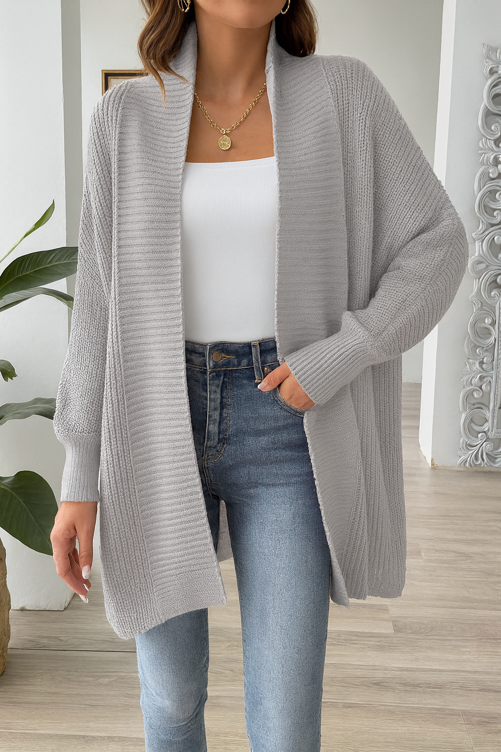 Beautiful ribbed knitted cardigan - Warm and comfortable - One Size
