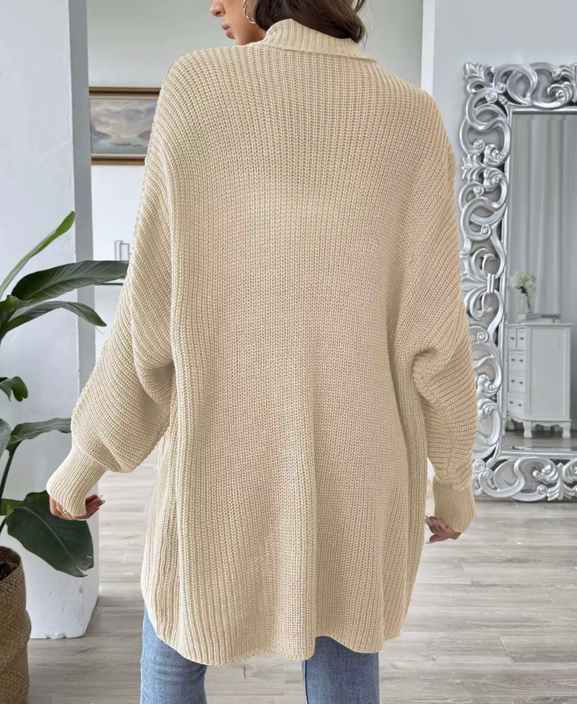 Beautiful ribbed knitted cardigan - Warm and comfortable - One Size