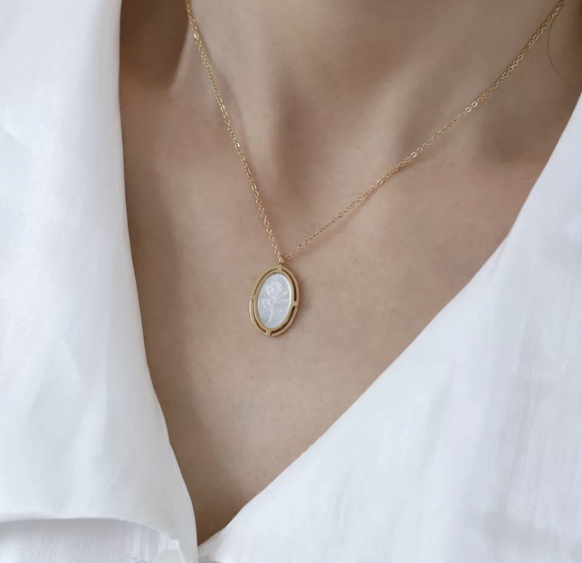 18K Gold Plated Pendant Necklaces Vintage Designs