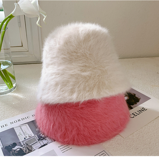 Chapeaux bobs en peluche