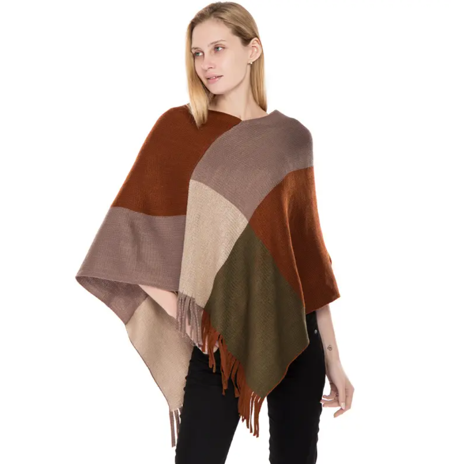 Gebreide Geruite Poncho 